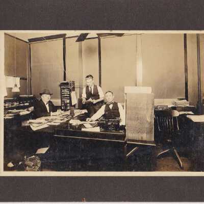 Photograph rock Island Dispatch Office: Copyright: none; Origsize: 5" X 7"; Origformat: Other