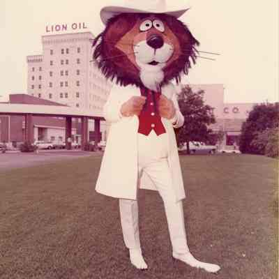 Beauregard Lion Color Photograph