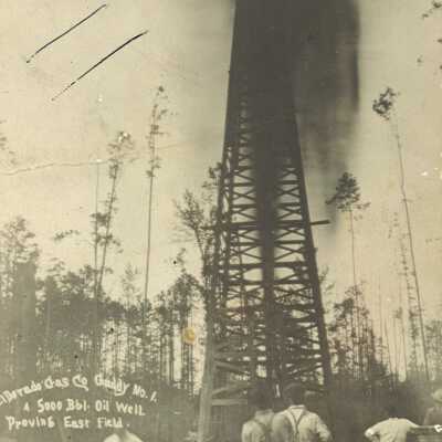 Postcard of El Dorado Gas Co. Gaddy No. 1 Oil Well