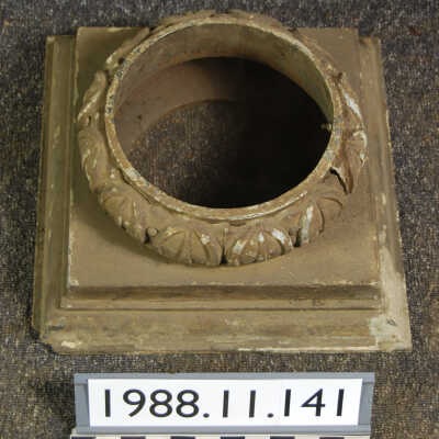 Capital, Cast Iron
