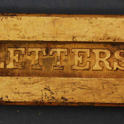 Slot, Letter