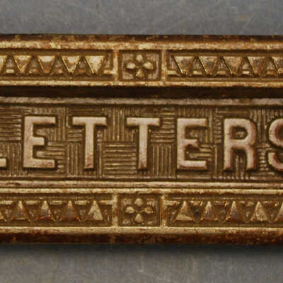 Slot, Letter