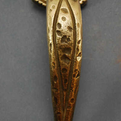 Latch, Thumb
