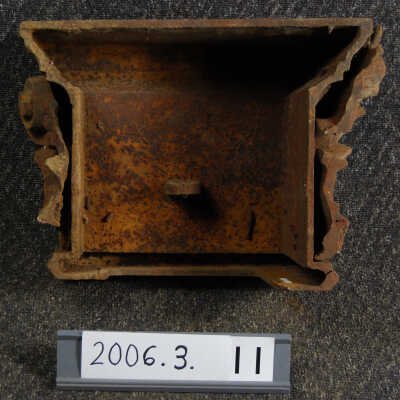 Capital, Cast Iron