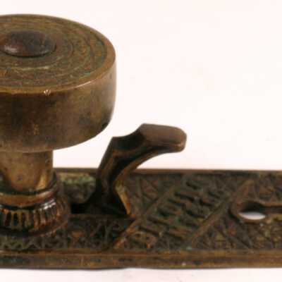 1988.3.37 with escutcheon