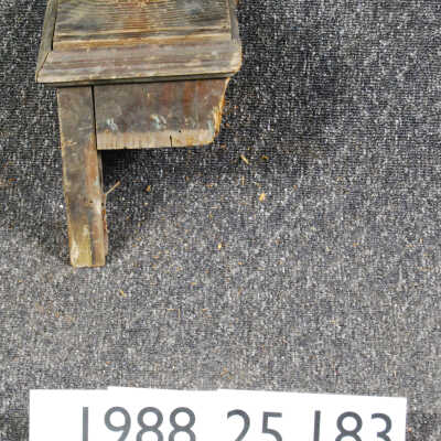 Cap, Newel Post