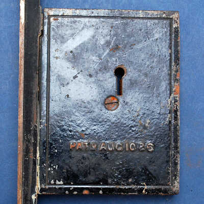 Lock, Pocket Door
