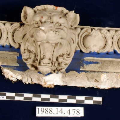 Cornice, Plaster