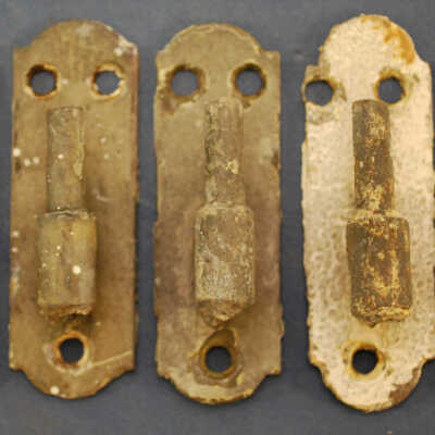 Pintle, Shutter