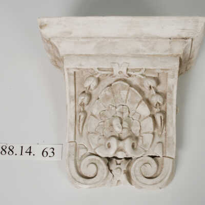 Bracket, Plaster