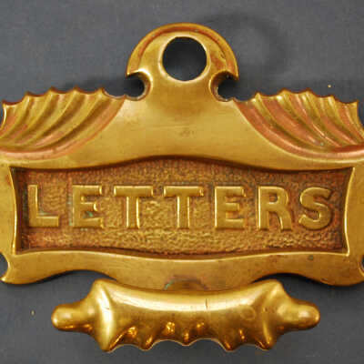 Slot, Letter