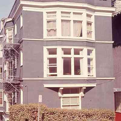 W. L. Brewster Apartments (Wayne Apartments), 1909