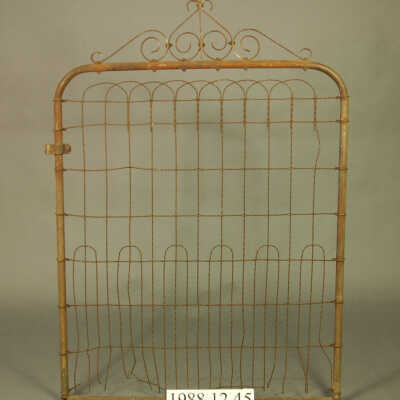Gate