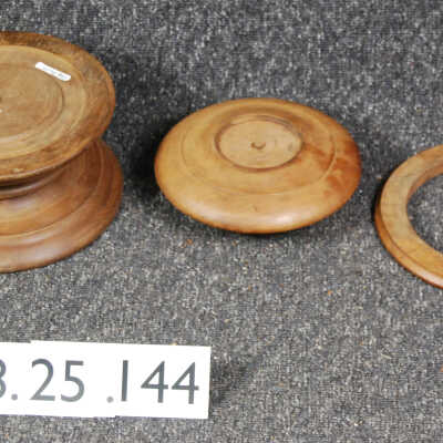 Component, Newel Post