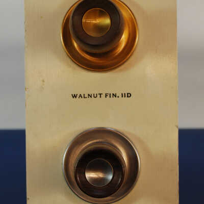 Sample, Doorknob