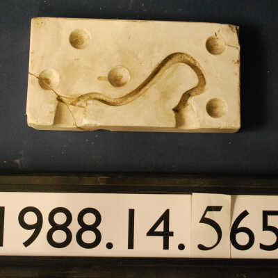 Mold, Plaster