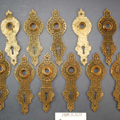 Escutcheon, Plate