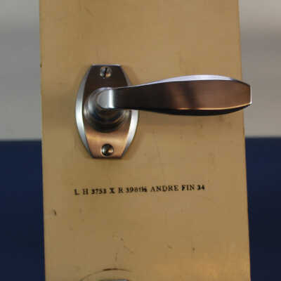 Sample, Doorknob