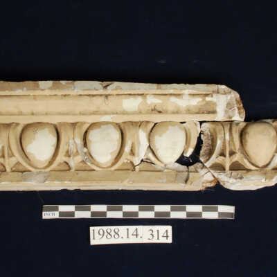 Cornice, Plaster
