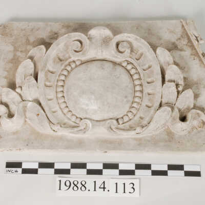 Cartouche, Plaster
