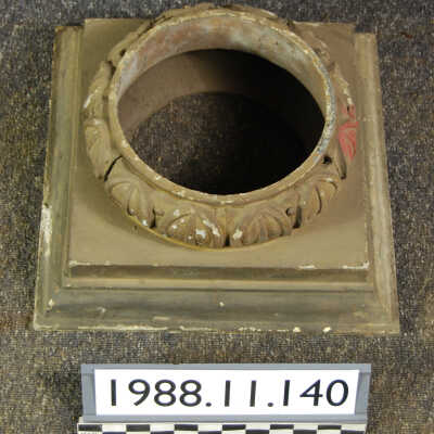 Capital, Cast Iron