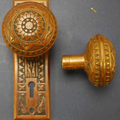 Doorknob / Escutcheon