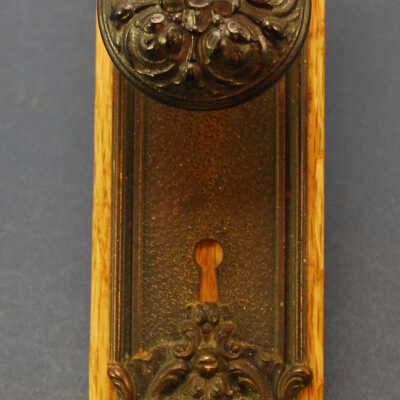 Doorknob / Escutcheon