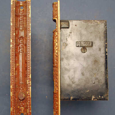 Pocket Door / Trim / Lock
