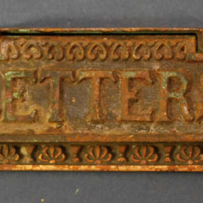 Slot, Letter