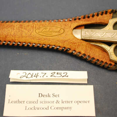 Set, Desk