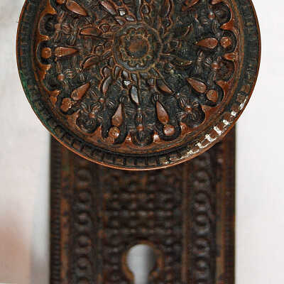 Doorknob / Escutcheon