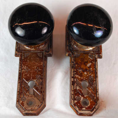 Doorknob / Escutcheon