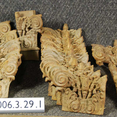 Capital, Cast Iron