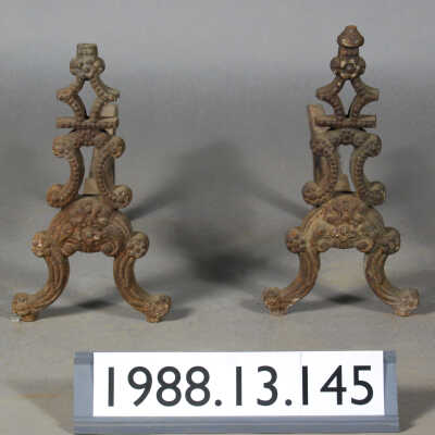 Andiron