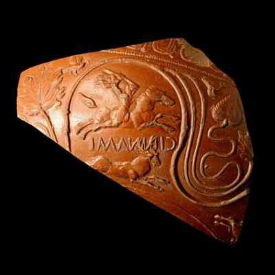 Pottery/bowl/fragment