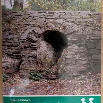 Der Römerkanal-Wanderweg (The Roman Canal Hiking Trail)