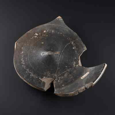 Pottery/Platter/Fragment