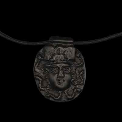 Replica pendant