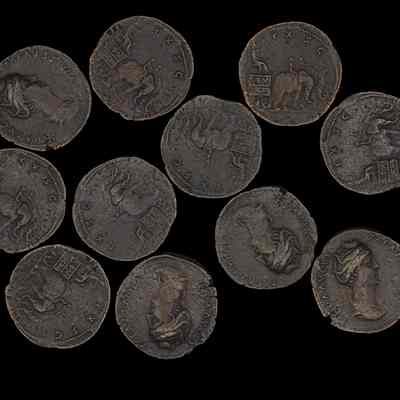 Replica coins