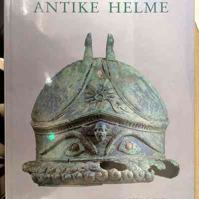 Antike Helme (Antique Helmets)