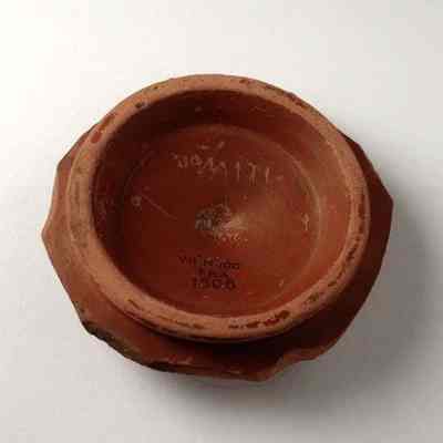 Pottery / platter / fragment