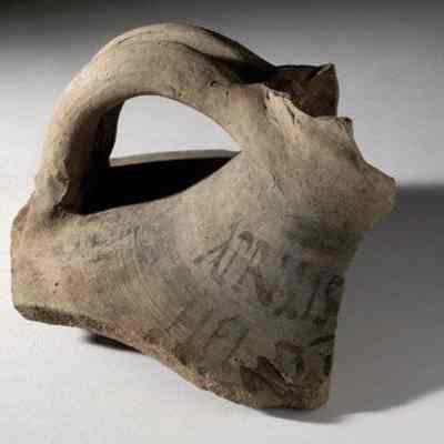 Pottery / amphora / neck / fragment