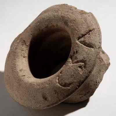 Pottery / amphora / portion