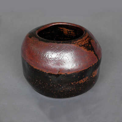 Izumi Kuroiwa vase