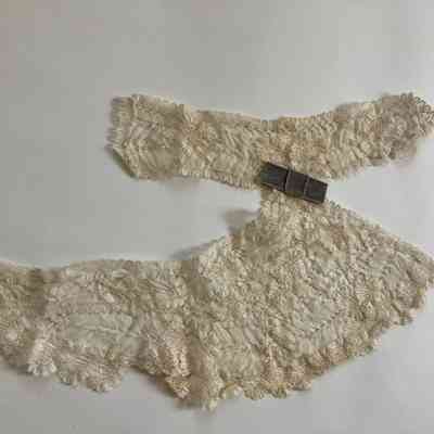 Collar