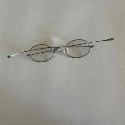 Eyeglasses