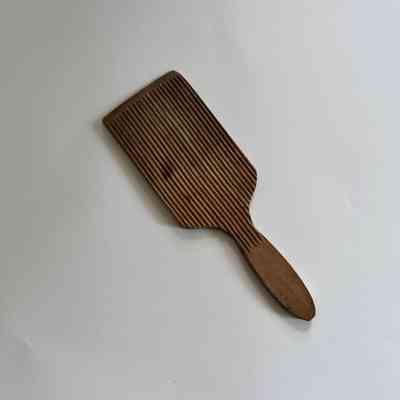 Butter worker