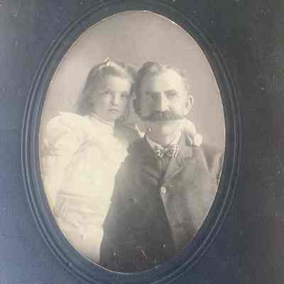 Hobart Dodge and daughter
