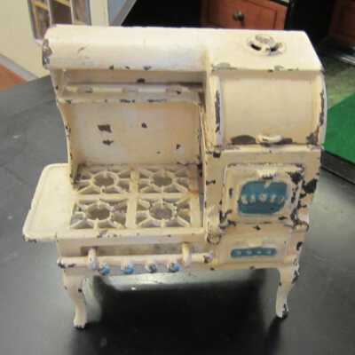 Stove, dollhouse