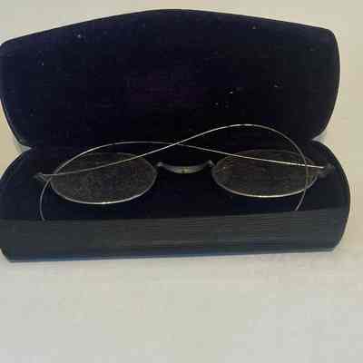 Eyeglasses